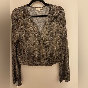 Promesa Cropped Black and Tan Animal Print Blouse with Snap Closure Large